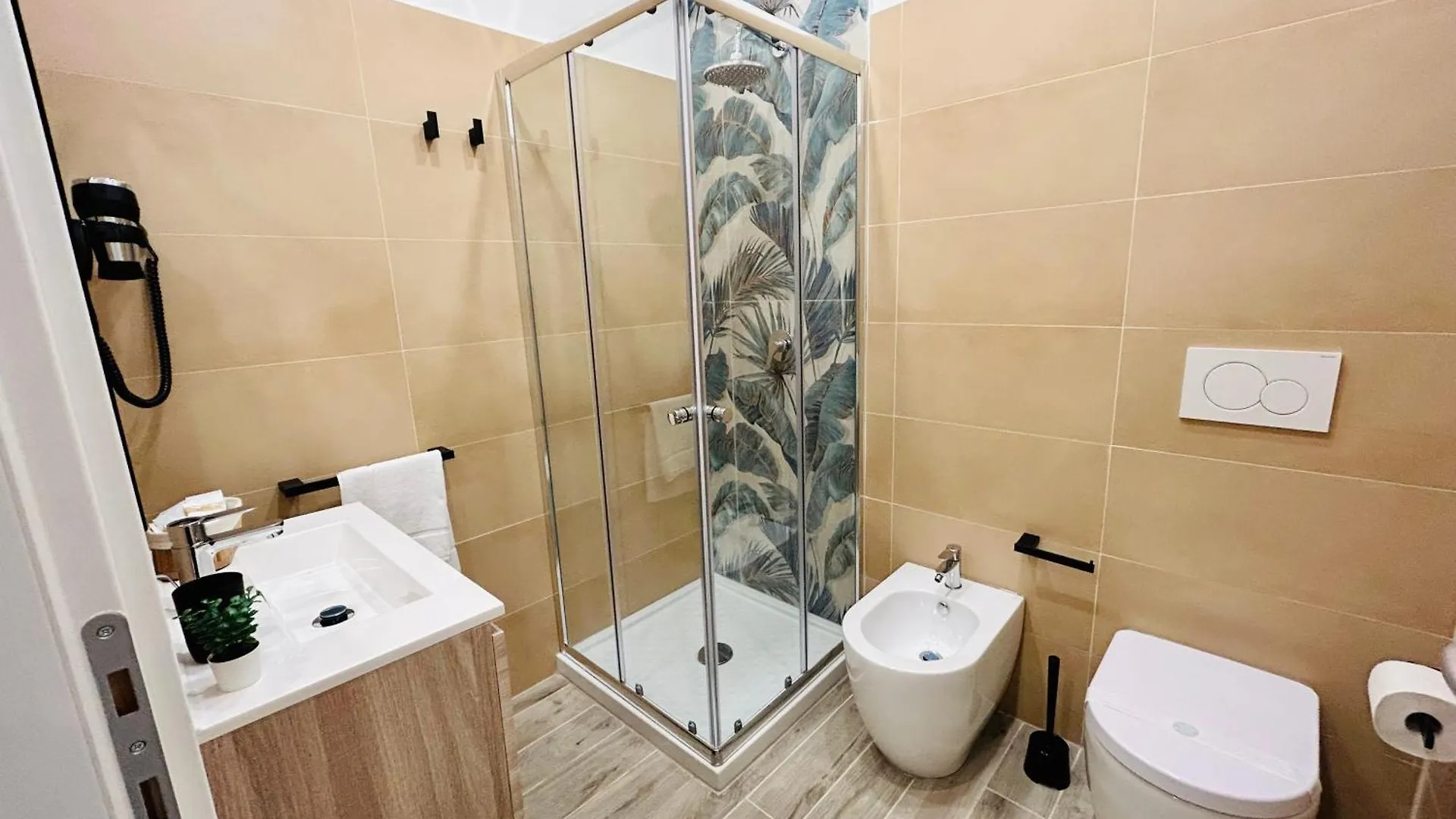 Hotel Domus Altino Roma 0*,