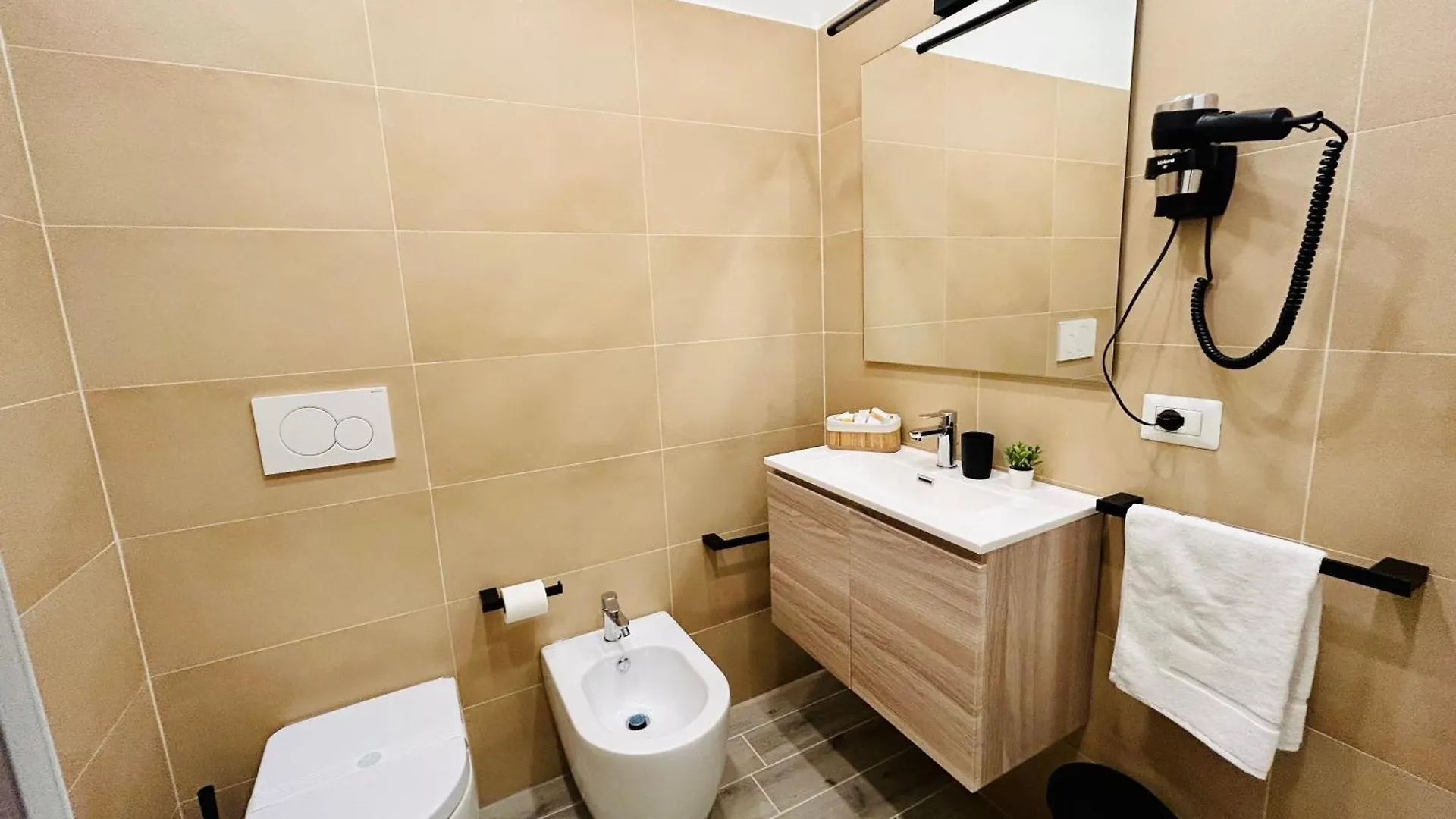 Hotel Domus Altino Roma Affittacamere