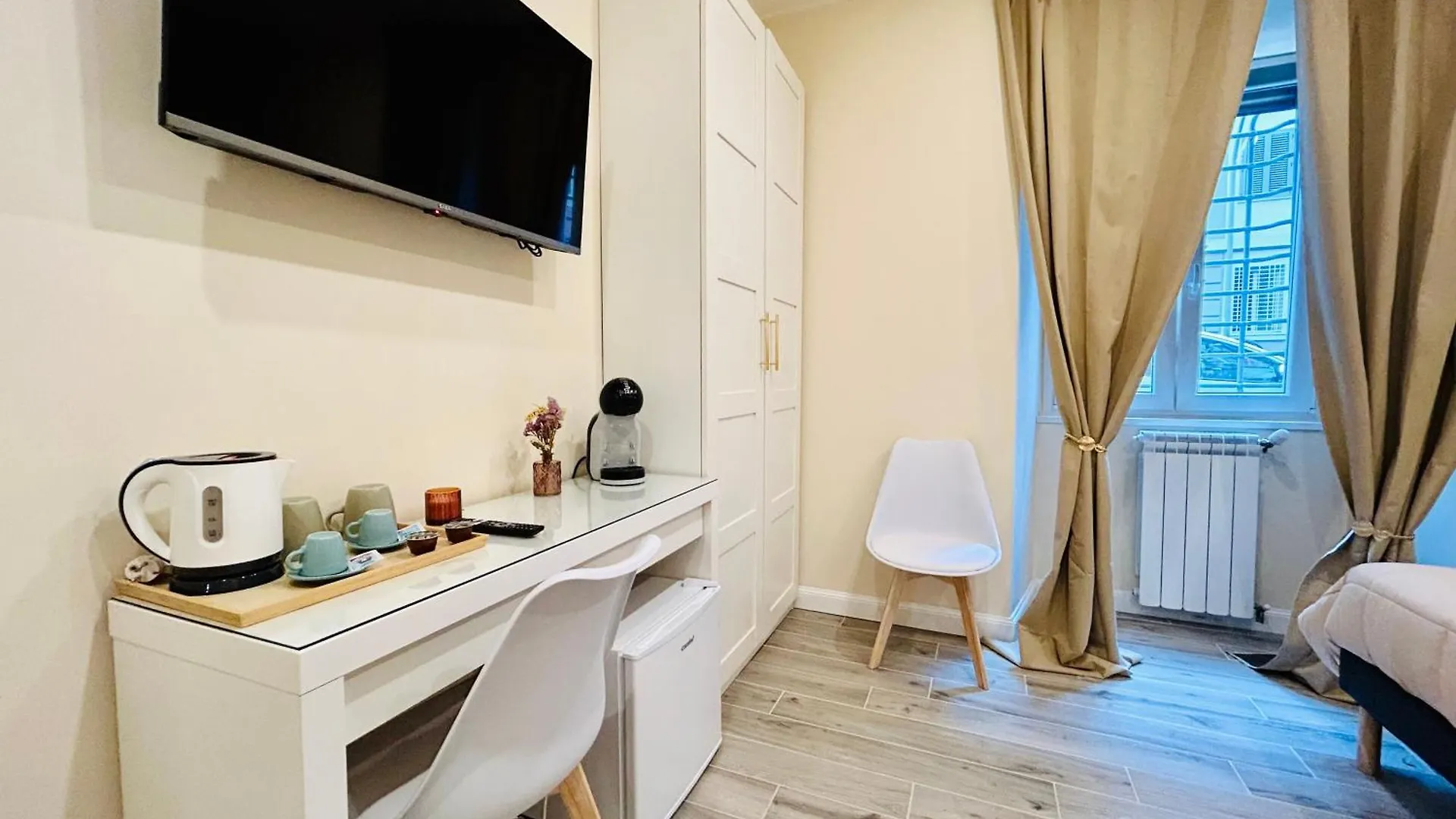 Hotel Domus Altino Roma Affittacamere